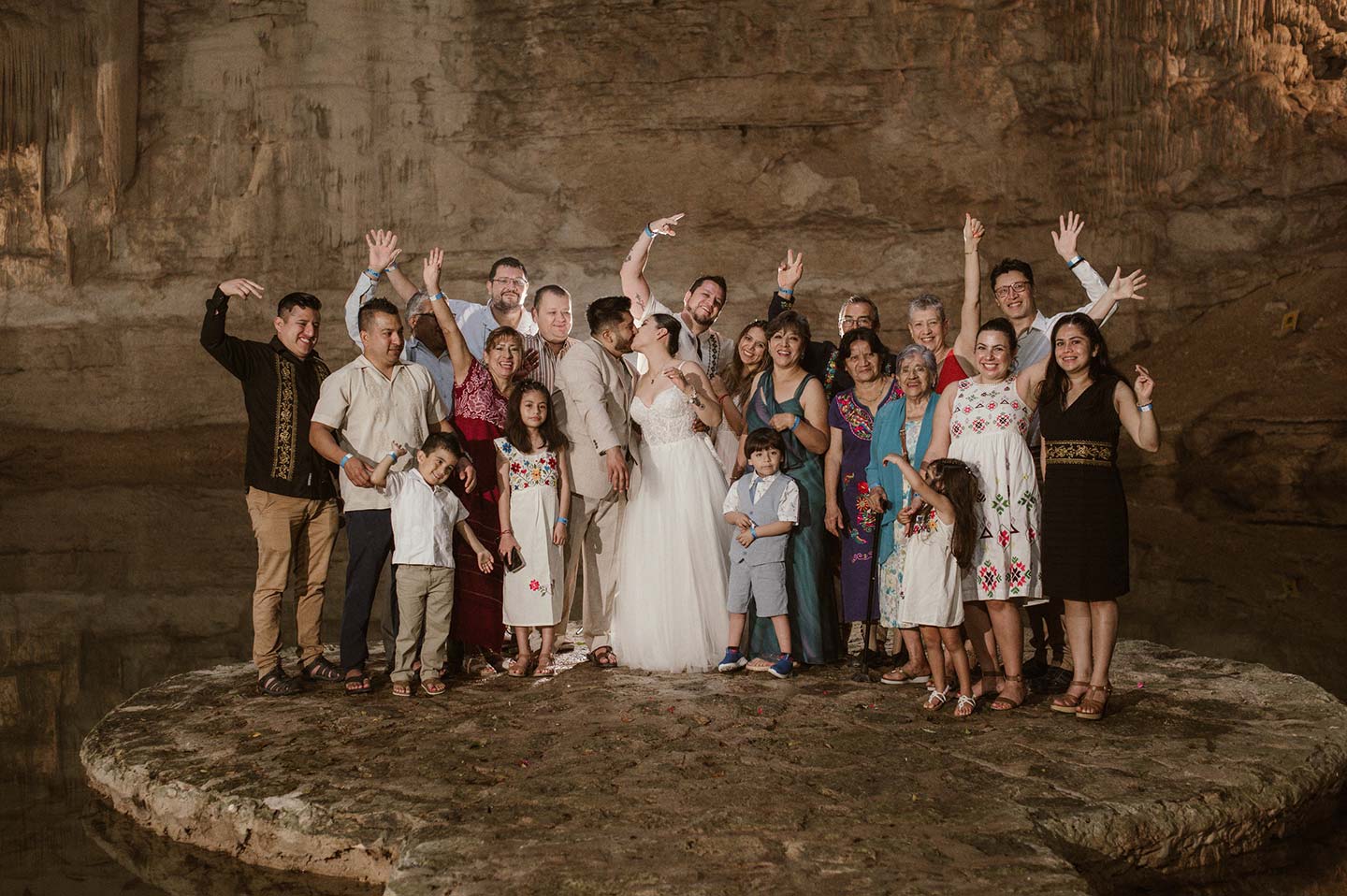 Boda-Maya-Linda-y-Daniel-Cenote-Suytun-Valladolid-127
