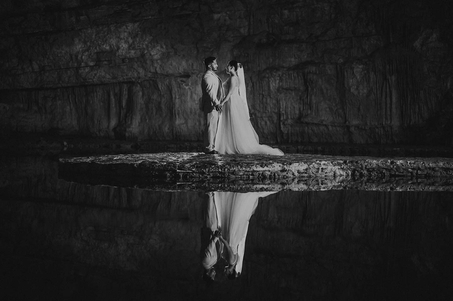 Boda-Maya-Linda-y-Daniel-Cenote-Suytun-Valladolid-144