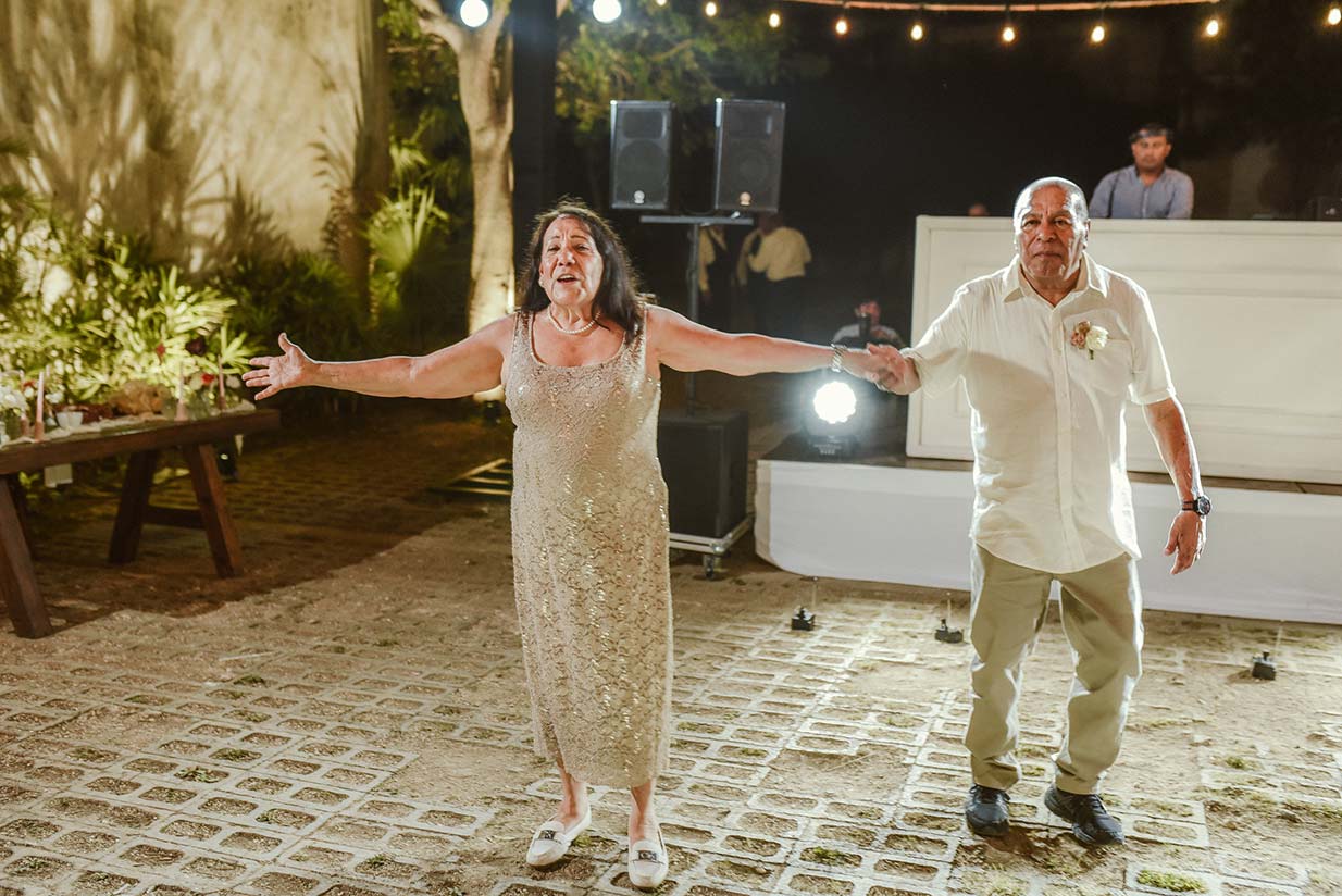 Destination-Wedding-Jen-&-Karina-Casa-Palomeque-Merida-583