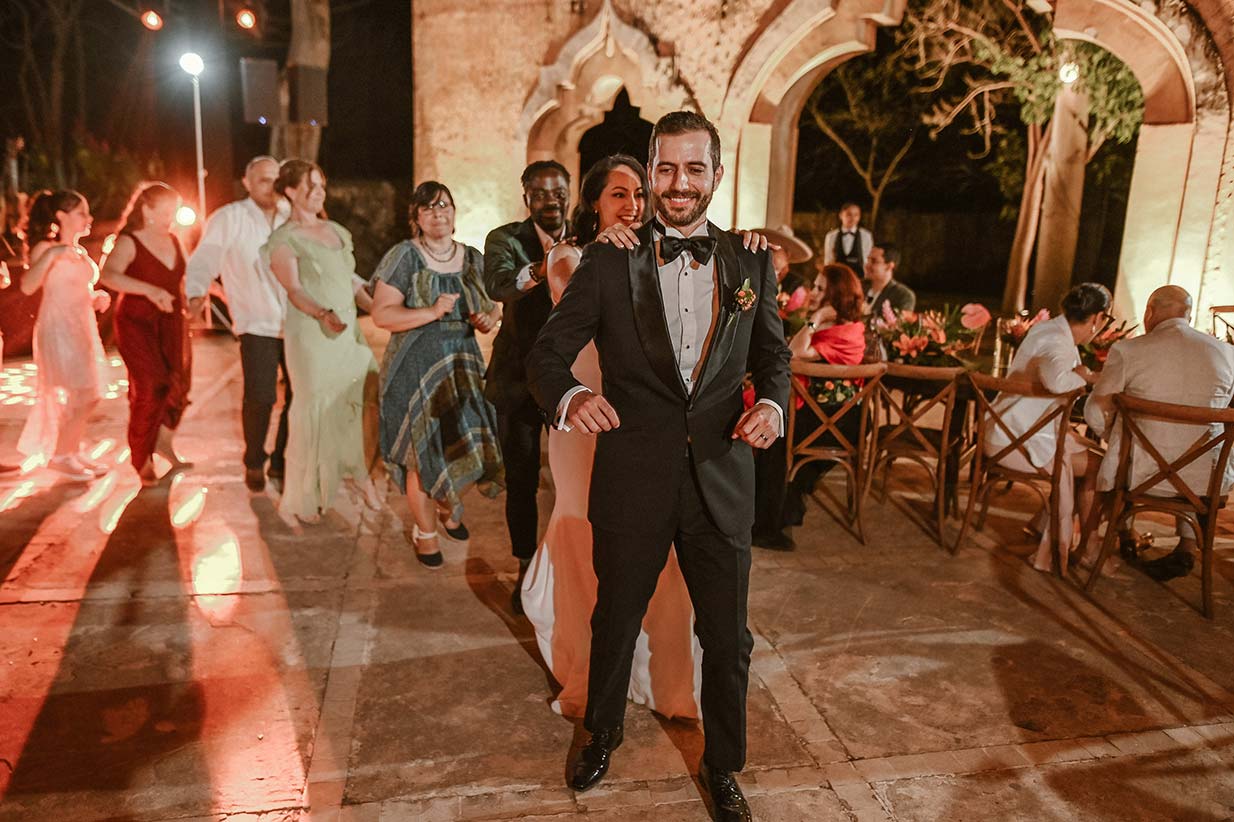 Destination-Wedding-Laura-Christian-Hacienda-San-Pedro-Ochil-Xcanatun-389