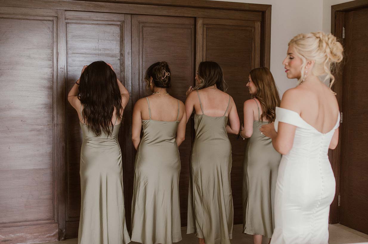 Destination-Wedding-Mhia-and-Mitchell-Hotel-Royalton-Riviera-Cancun-085
