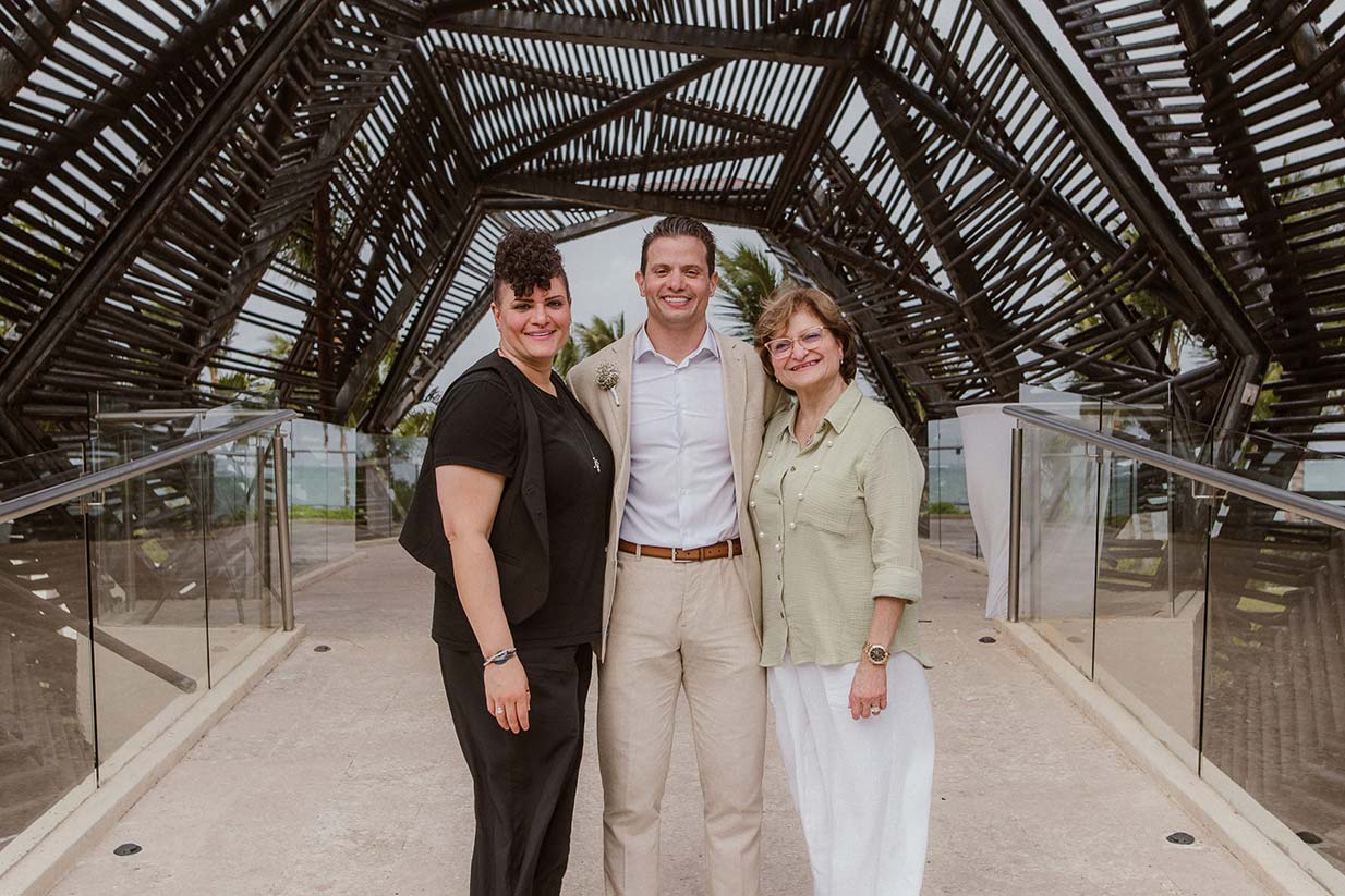 Destination-Wedding-Mhia-and-Mitchell-Hotel-Royalton-Riviera-Cancun-573