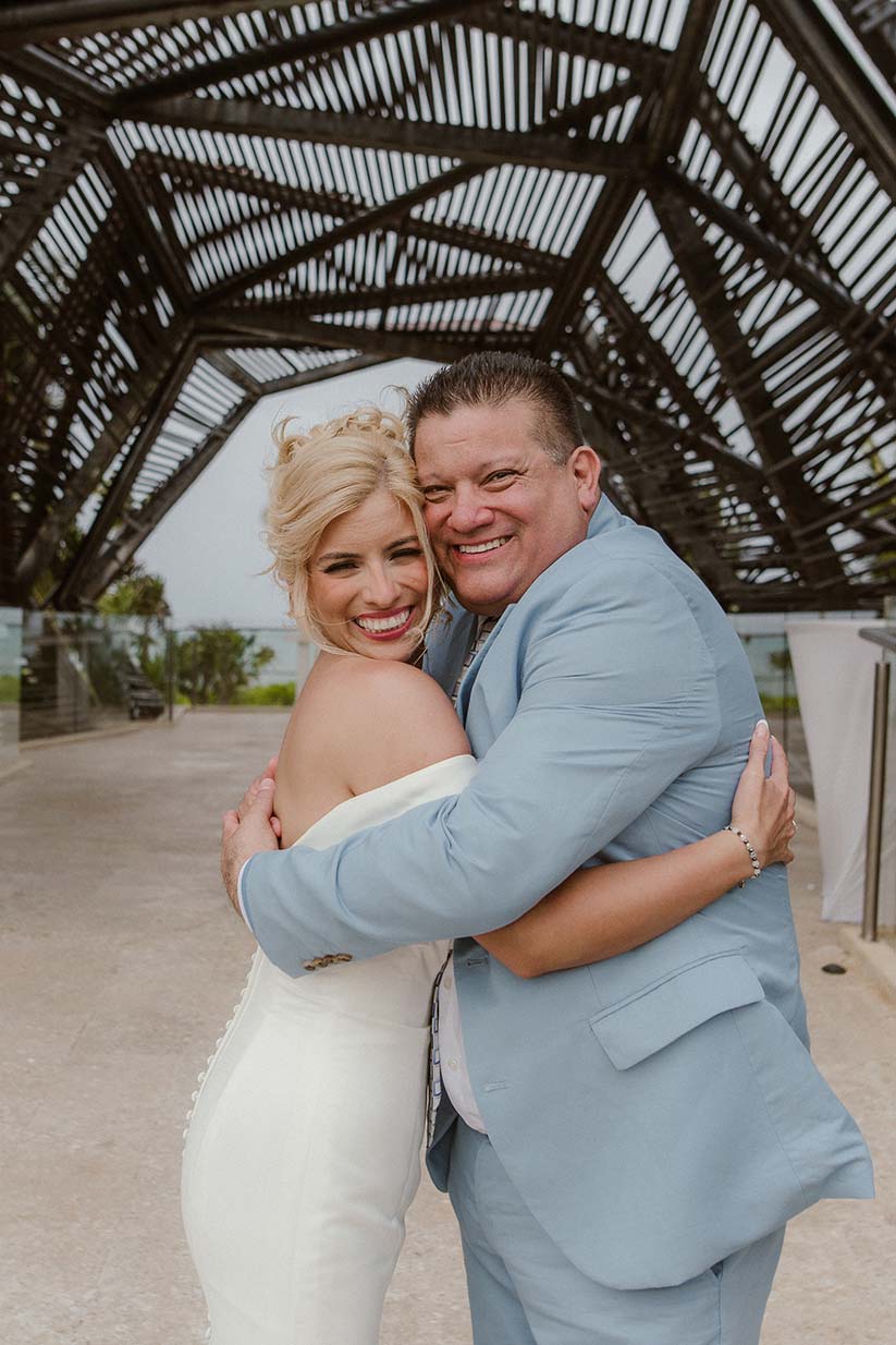 Destination-Wedding-Mhia-and-Mitchell-Hotel-Royalton-Riviera-Cancun-610