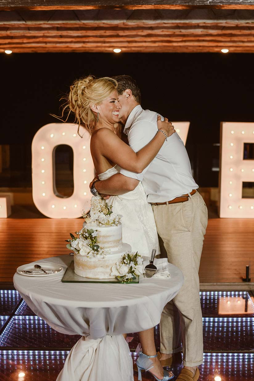 Destination-Wedding-Mhia-and-Mitchell-Hotel-Royalton-Riviera-Cancun-927