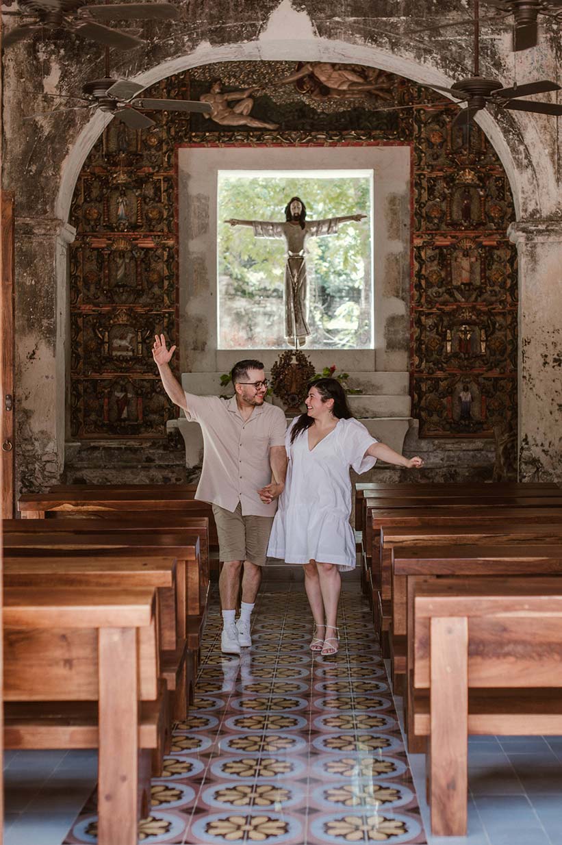 Engagement-Session-Jennifer-&-Raul-Cenote-Hacienda-Mucuyche-Yucatan-103