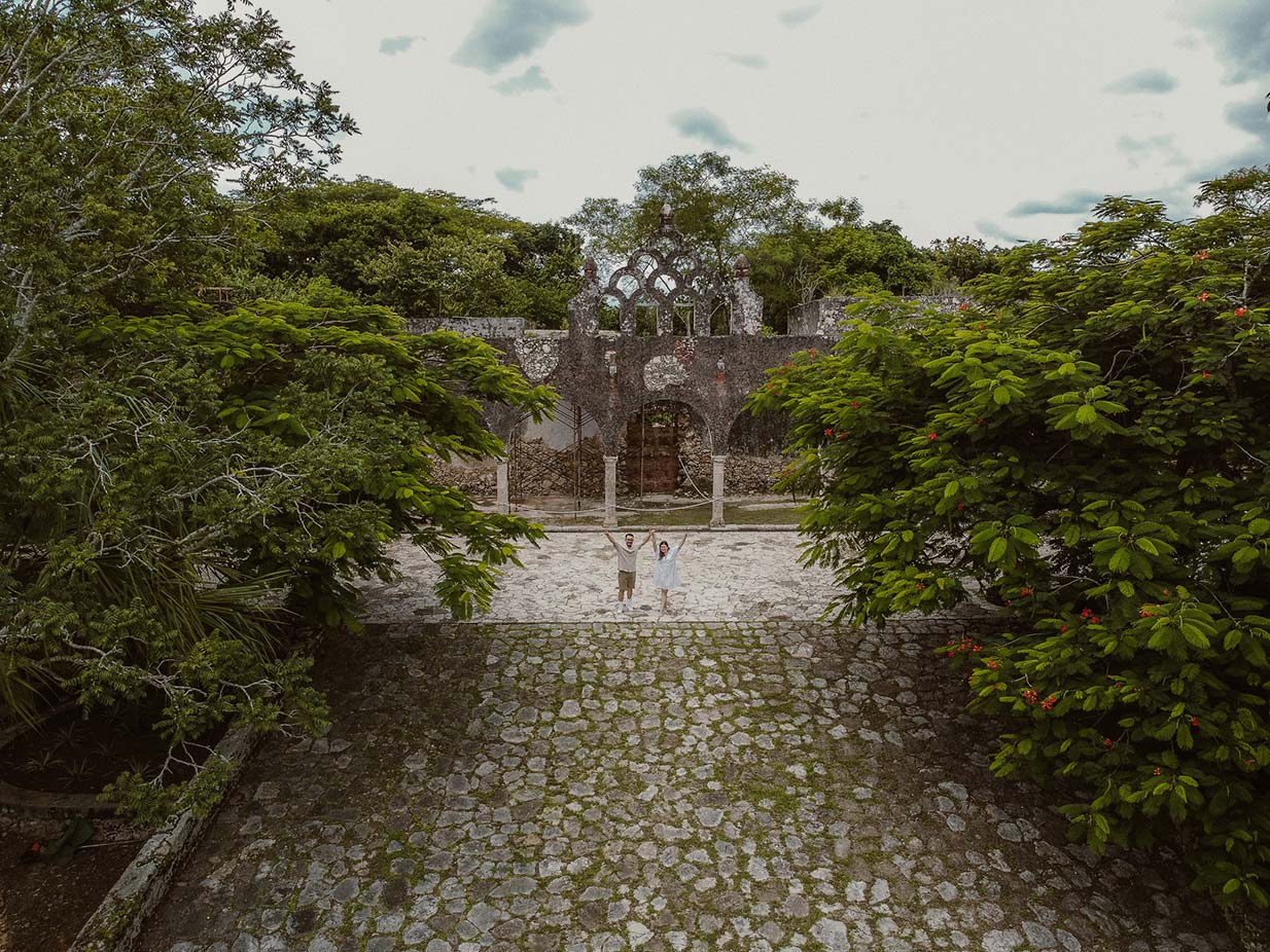 Engagement-Session-Jennifer-&-Raul-Cenote-Hacienda-Mucuyche-Yucatan-139